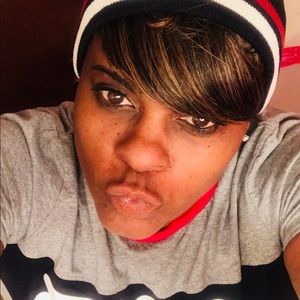 Meet your Posher, Connie